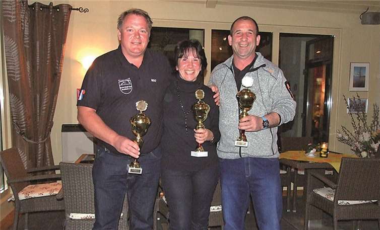 Die Sieger der Vereinsrangliste 2014: Rolf Blaschke, Monika Fachinger und Uwe Ritzdorf (in Vertretung für Patrick Ritzdorf).