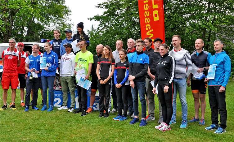 Die Sieger der verschiedenen Disziplinen. Fotos: J. Luecker (www.foto-shark.com)