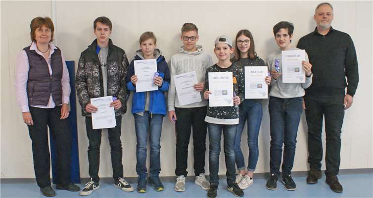 Die Sieger des Geographiewettbewerbs „Diercke WISSEN 2019“. Foto: Rhein-Gymnasium