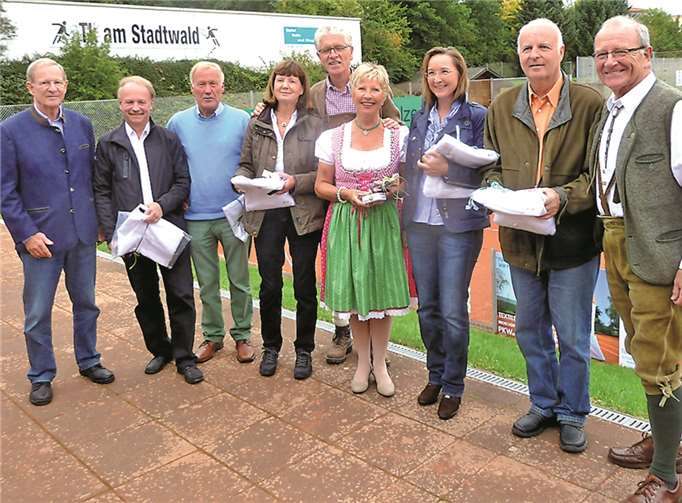 Die Sieger des Turniers bei der Siegerehrung.privat