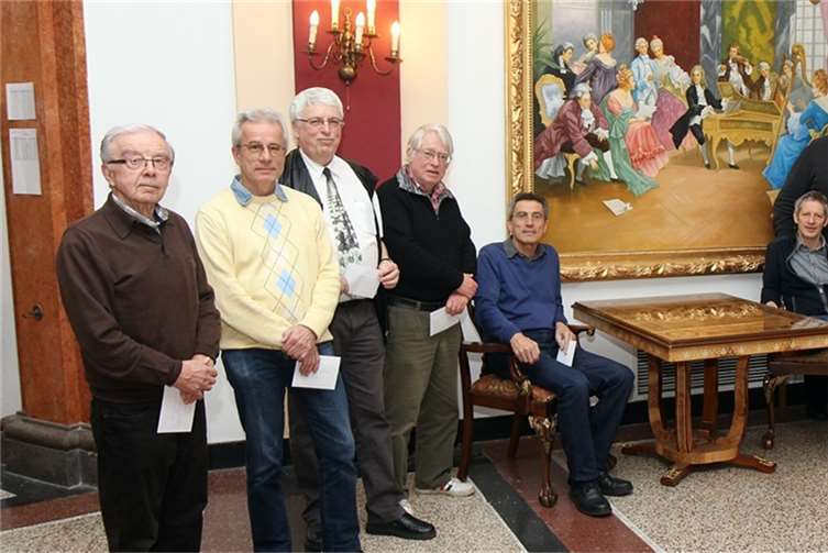 Die Sieger des diesjährigen Kaiser Open mit Stadtbürgermeister Berny Abt. -WW-Willi Willig