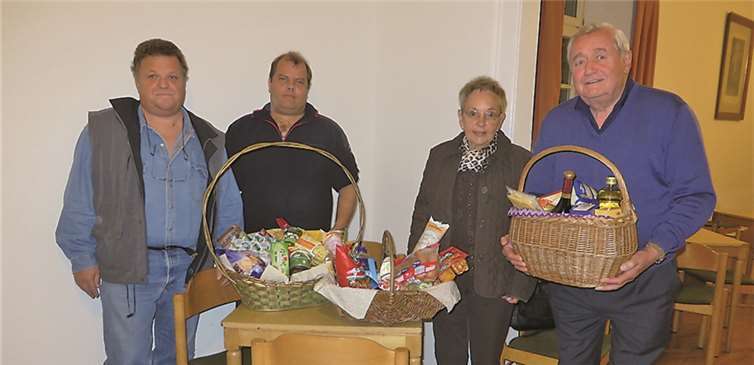 Die Sieger des letzten Skatturniers. privat