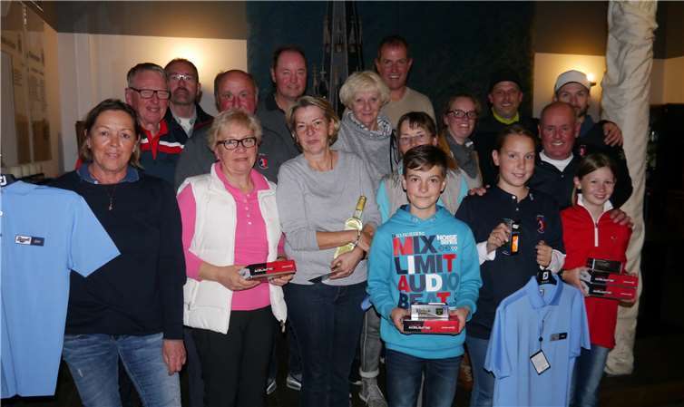 Die Sieger des traditionellen Martinsgans-Turniers beim Golfclub Cochem.  privat