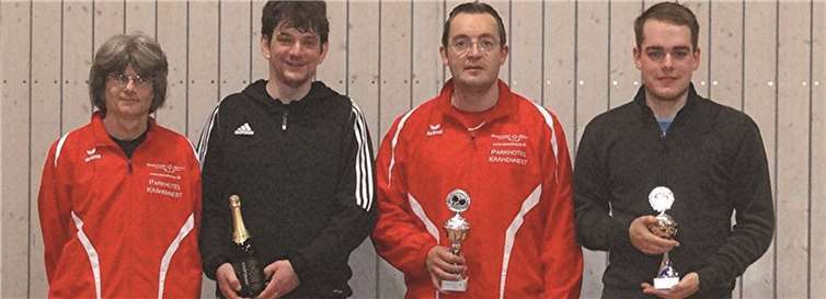 Die Sieger im Doppel: Pies/Langen sowie Meister/Langen.