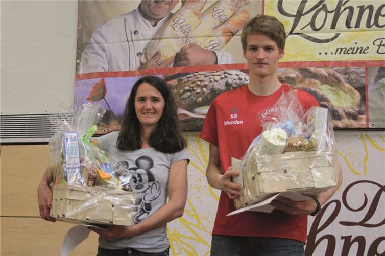 Die Sieger im Halbmarathon und gleichzeitig Gesamtsieger aller Altersklassen waren Nils Schäfer und Asteria Wagner