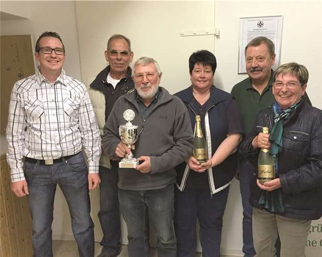 Die Sieger wurden geehrt (v.l.n.r.): Benjamin Christen, Gerd Schneider, Rainer Nussbaum, Karin Lodde, Uwe Prassel und Ilona Nixdorf. privat