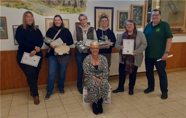Die Sieger zusammen mit Brudermeister Dieter Maurer. Foto: Siegfried Moskopp