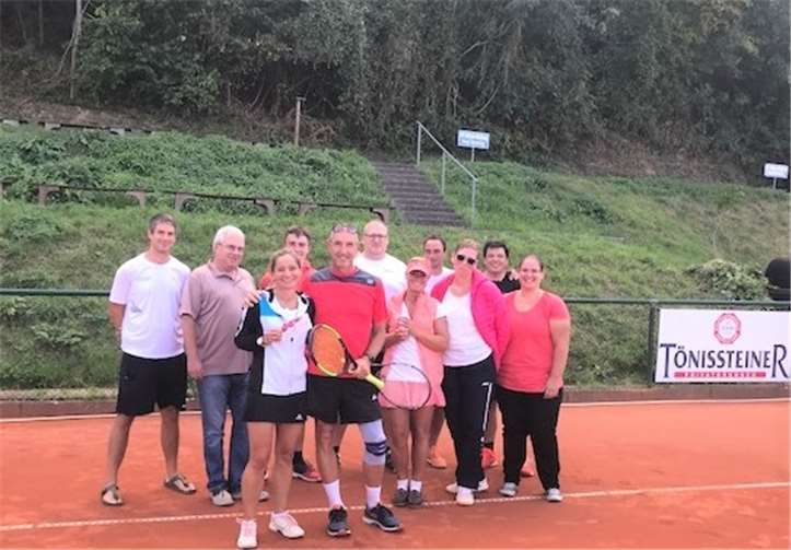 Die Siegerehrung erfolgte durch Sportwartin Kathrin Weberskirch und den Zweiten Vorsitzenden Rüdiger Walter.privat