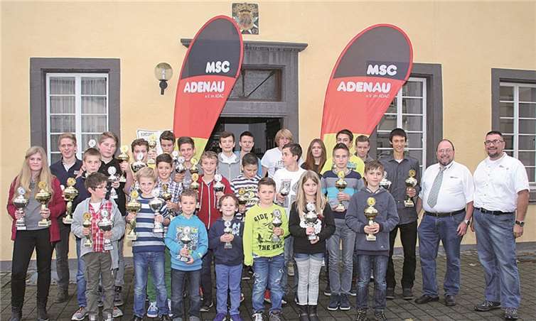 Die Siegerehrung im Kart Slalom und Indoor Kart Sport 2014 der MSC Adenau Kart Jugend.Privat