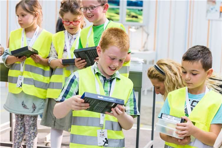 •Die Siegergeschichte wurde u.a. mit einem Klassensatz eReadern prämiert. Foto: Amazon