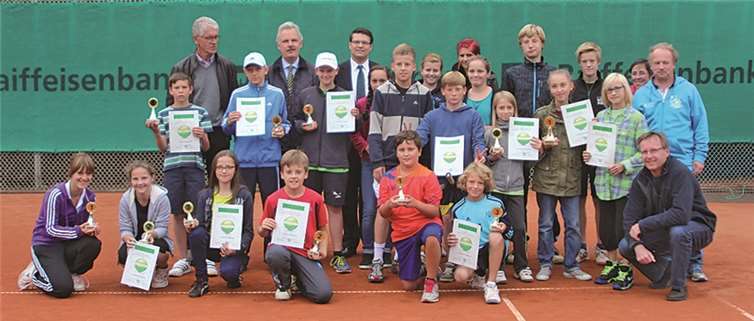 Die Siegerinnen und Sieger der Jugendstadtmeisterschaften freuen sich über ihre Erfolge. Privat