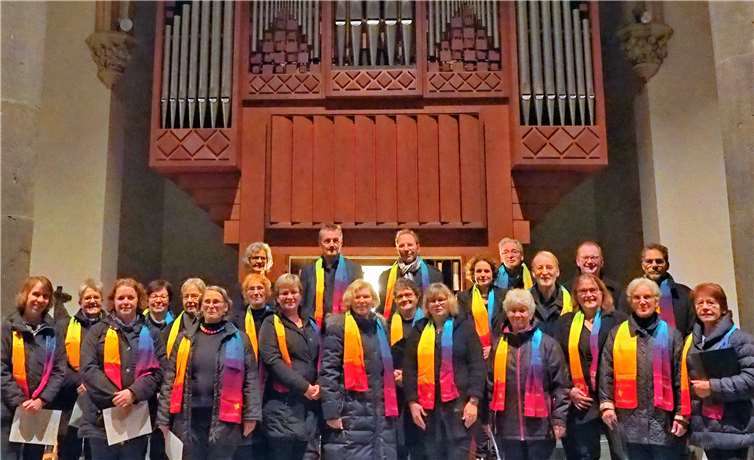 Die Singgruppe „tonART“ gestaltet ein Taizé-Gebet.Foto: