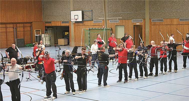 Die Sinziger Bogenschützen hatten zum Barbarossa-Turnier eingeladen.RÜ