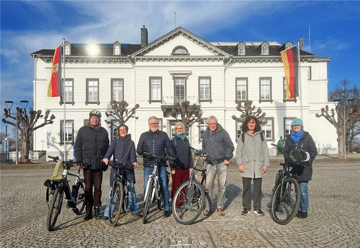 Die Sinziger Grünen kritisieren den Verlauf der geplanten Pendlerradroute. Foto: Hardy Rehmann