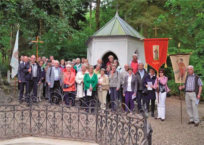 Die Sinziger Pilger an der Jodokus-Quelle.privat