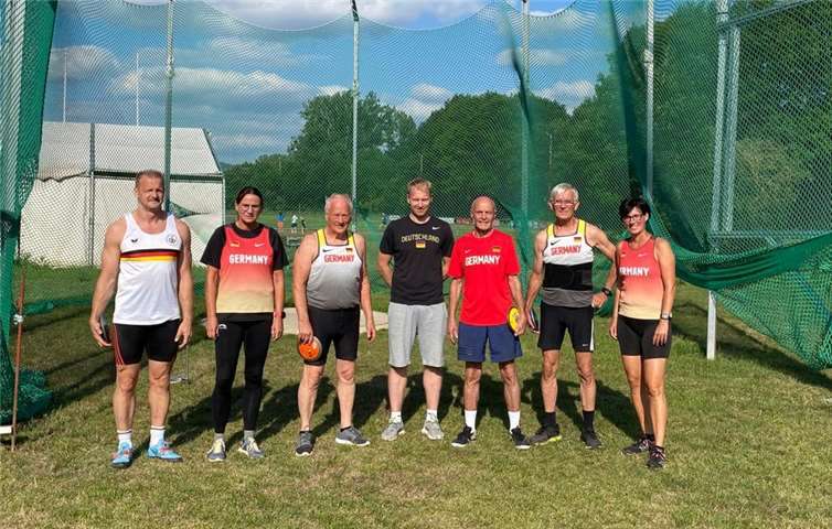 Die Sinziger Teilnehmerinnen und Teilnehmer der virtuellen Seniorenweltmeisterschaft.Quelle: TV Sinzig