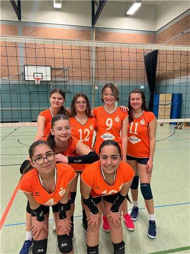 Die Sinzigerinnen bestritten ihr erstes Turnier.  Foto: privat