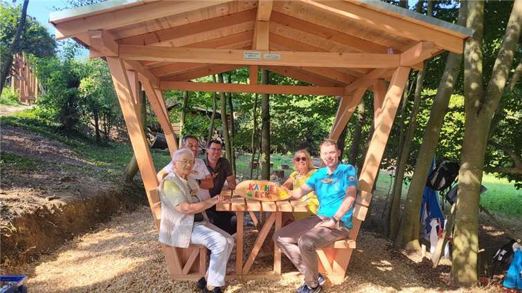 Die Sitzgruppe wurde auf den Namen „Käthes Eck“ getauft. Foto: privat