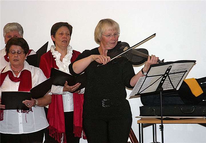 Die Solistin Brigitte Bauer.