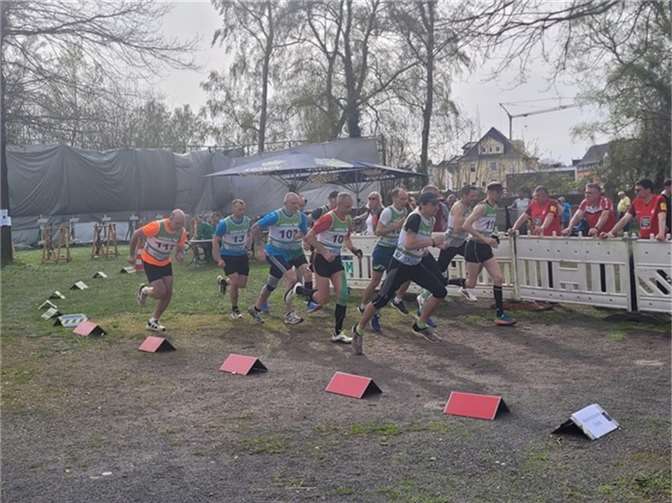 Die Sommerbiathleten der SGi Raubach auf der Strecke. Quelle: SGi Raubach