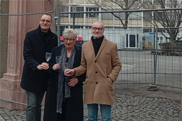 Die Sozialdemokratische Fraktionsvorsitzende im Koblenzer Stadtrat, Marion Lipinski-Naumann, Denny Blank, Vorsitzender des Ortsvereines Altstadt-Rauental, sowie Fritz Naumann, SPD-Ratsmitglied. Foto: privat