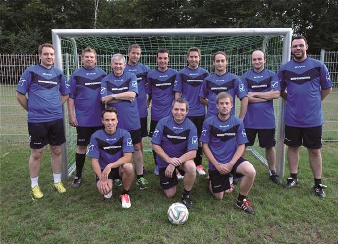 Die Sozialintegrative Fußballgruppe freut sich auf ihr erstes Benefizturnier.privat