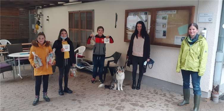 Die Spende wurde von den Schülerinnen und Schülern übergeben. Foto: privat