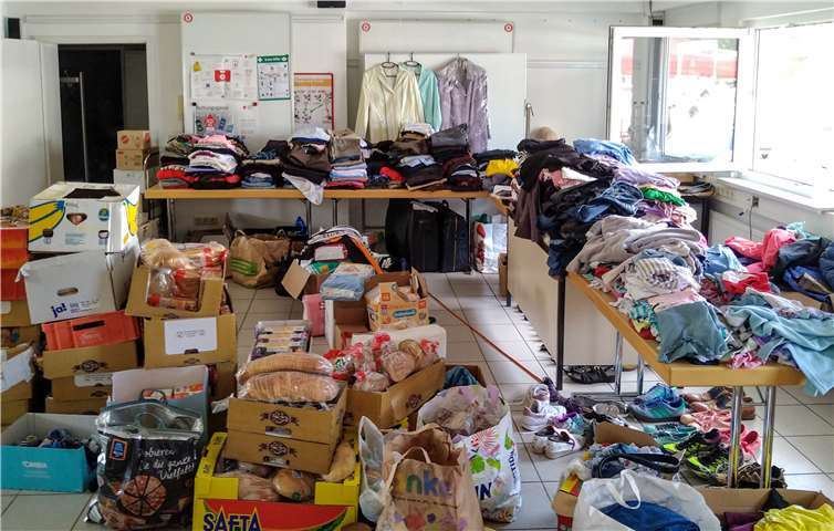 Die Spendenbereitschaft der Menschen ist überwältigend.Foto: Torsten Trütgen