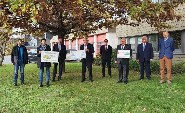 Die Spendenübergabe. Foto: privat