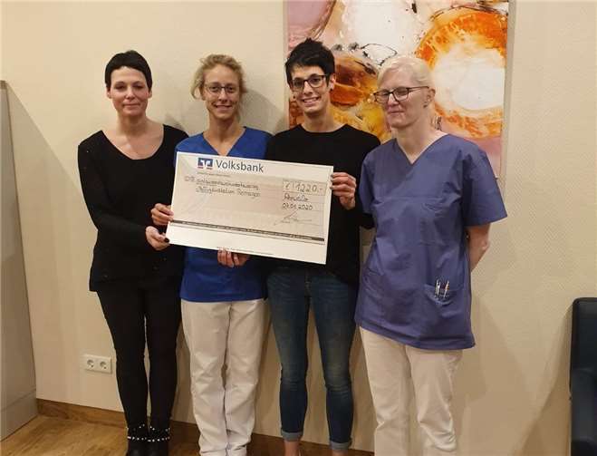 Die Spendenübergabe an die Palliativstation.Foto: privat