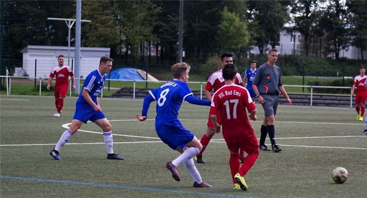 Die Spieler des VfL Bad Ems hatten es schwer, gegen das hohe Ergebnis an zu spielen.