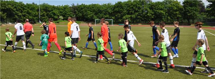 Die Spieler vor dem Spiel gegen Trier.SV Kripp