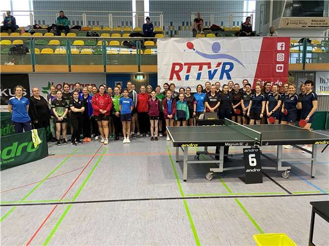 Sportlicher Jahresauftakt von Fairness geprägt Die Spielerinnen der Verbandseinzelmeisterschaften. Fotos: RTTVR