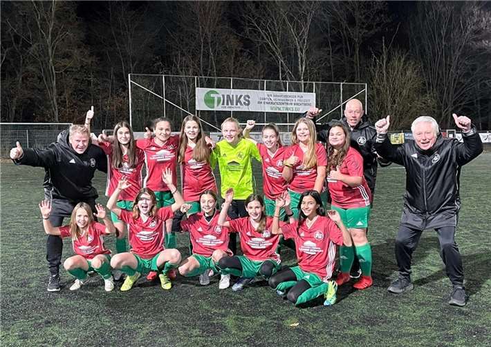 Die Spielerinnen vom SV Wachtberg gewannen auch ihr letztes Spiel gegen Rot-Weiß Merl.Foto: privat