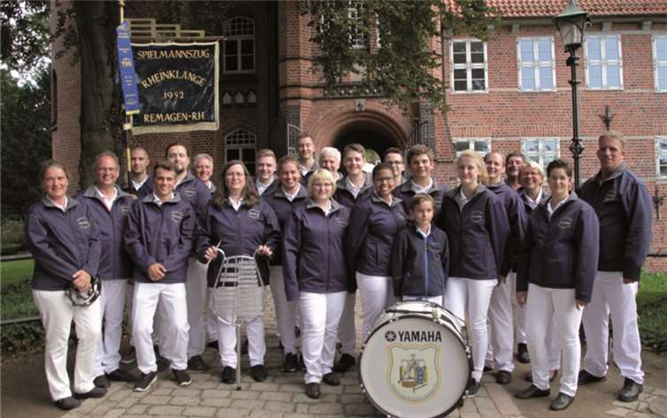 Die Spielleute brachten mit ihrem Potpourri „Stimmung pur“ den Rheinischen Frohsinn nach Norddeutschland.privat