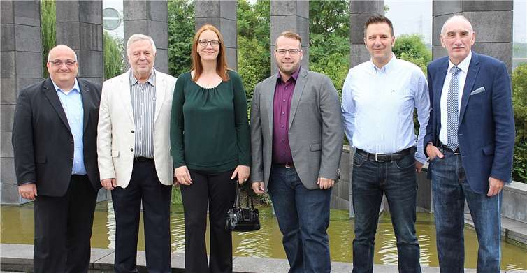 Die Spitzen der drei Koalitionsparteien (v.li.): Dr. Helmut Rönz, Günther Oster, Sabine Granzow, Daniel Schneider, Martin Jende, Dr. Manfred Bretz.Foto: privat
