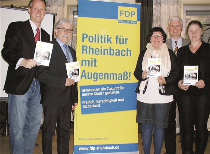 Die Spitzenkandidaten der FDP für die Kommunalwahl stellten das Wahlprogramm vor (v.r.n.l.): Jana Rentzsch, Hartmut Johannlükens, Tamara Vogt, Lorenz Euskirchen, Karsten Logemann. privat