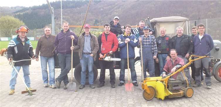 Die Sportkameraden nach getaner Arbeit.privat