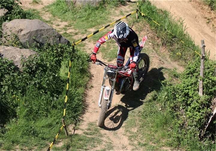 Die Sportler auf der Strecke. privat