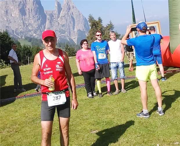 Die Sportler beim Halbmarathon auf der Seiser-Alm in Südtirol.