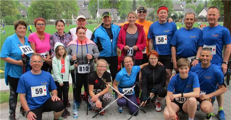 Die Sportler der Ski-Abteilung des Turnverein Sinzig vor den Starts zu den jeweiligen Läufen.privat