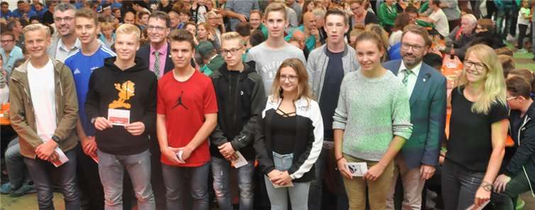 Die Sportler des Megina Gymnasiums. BS