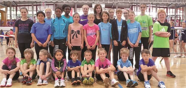 Die Sportler des TV Kärlich vor dem Wettkampf. privat