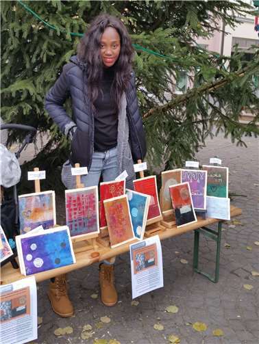 Die Spurenmappen wurden beim Tag der Demokratie in Remagen präsentiert. Foto: privat