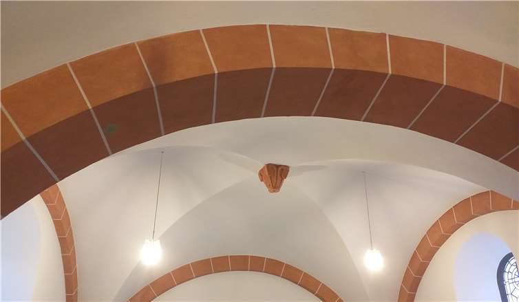 Restauration schreitet voran Die St.-Gangolf-Kirche wird restauriert.