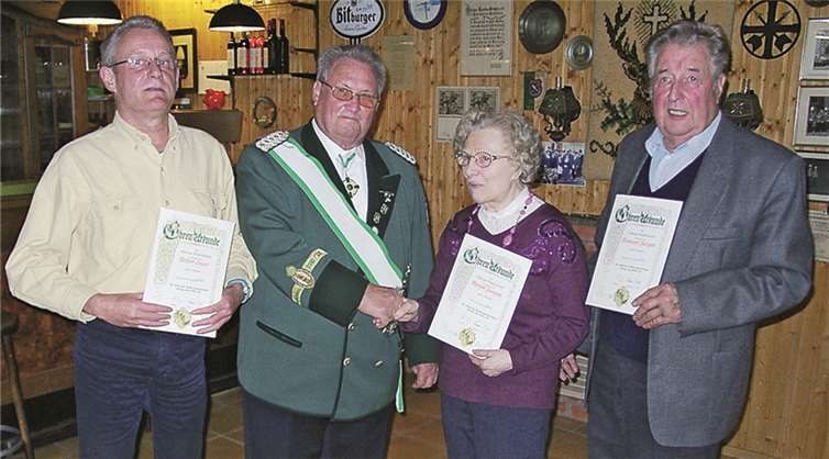 Die St. Hubertus Schützen feierten ihr Patronatsfest.  RÜ