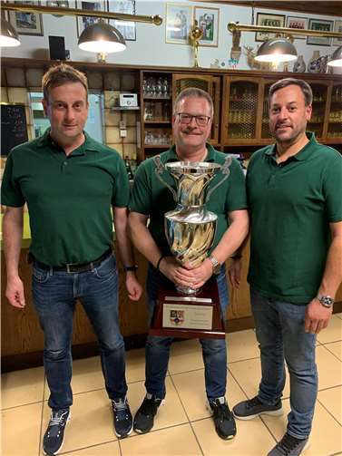 Die St. Hubertus Schützenbruderschaft Rieden gewann das Schießen um den Verbandsgemeindepokal der Verbandsgemeinde Mendig.  Fotos: privat