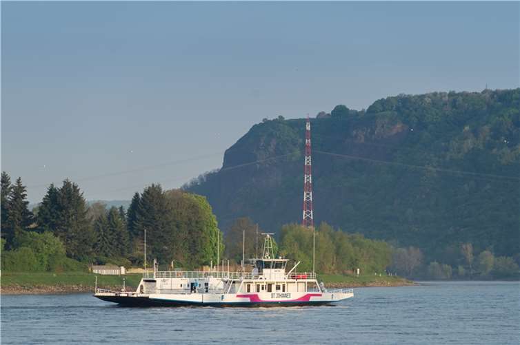 Die St. Johannes, die zwischen Linz und Remagen-Kripp verkehrt, muss zu Reparaturen auf die Werft. Foto: evm/Frank Homann
