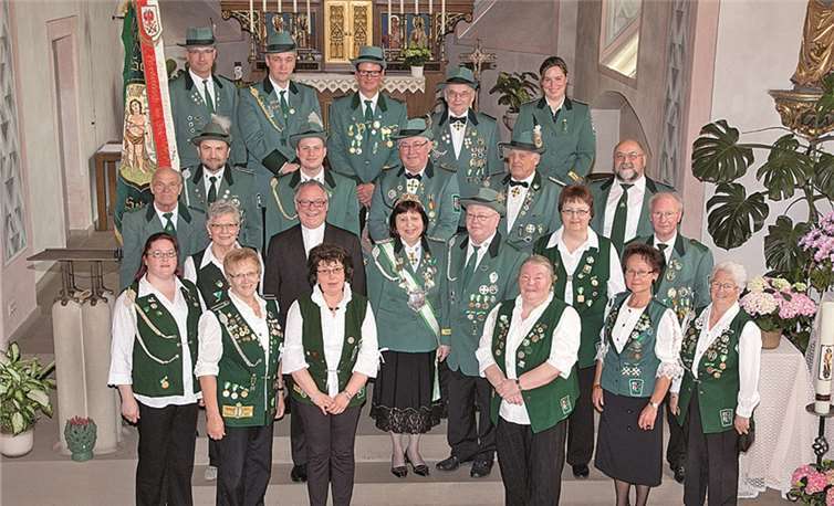 Die St. Sebastianus Schützenbruderschaft lädt alle Einwohner von St. Sebastian und allen umliegenden und fernen Ortschaften ein, bei ihrer Schützenwallfahrt mit dabei zu sein. Privat