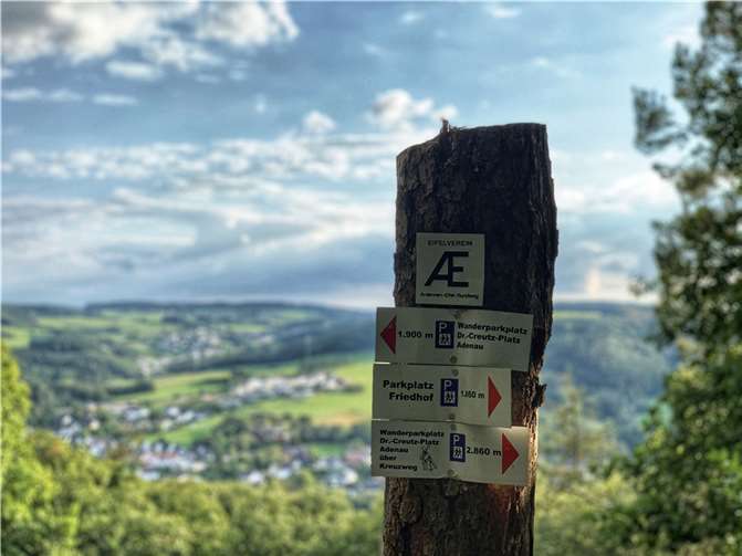 Die Stadt Adenau sucht engagierte Freiwillige, die sich für die Erhaltung und Qualität der städtischen Wanderwege einsetzen möchten.  Foto: Sebastian Schulte